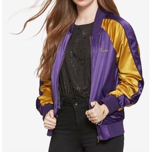 Womens Marvel Comics Thanos “Oh Snap” Bomber jacket size Medium